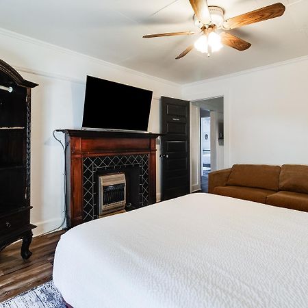 Lafayette At Your Doorstep, Private Rm Luaran gambar